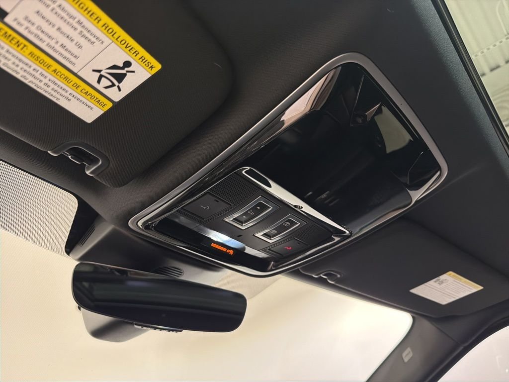 Used 2019  Land Rover Supercharged image 18