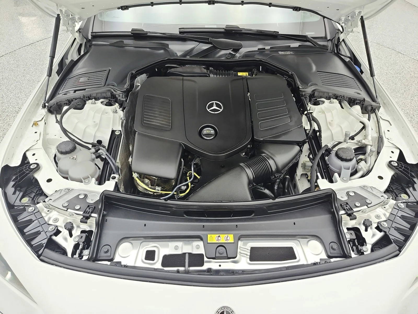 Certified Used 2025 Polar White Mercedes-Benz CLE 300 4MATIC® Cabriolet image 16