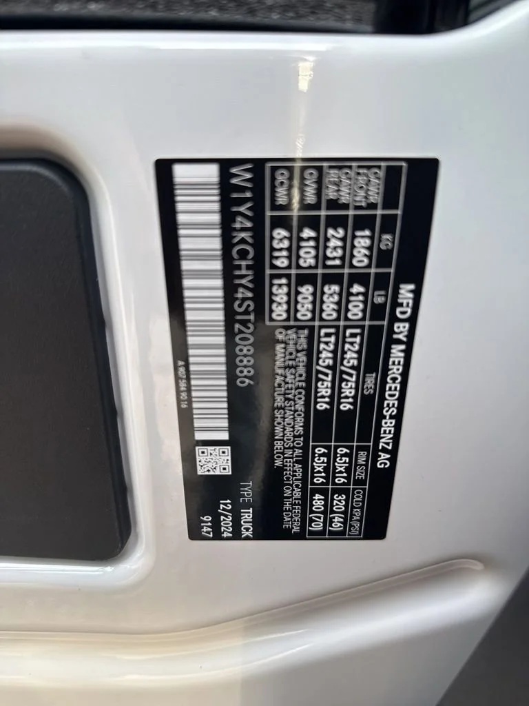 Used 2025 White Mercedes-Benz  image 22