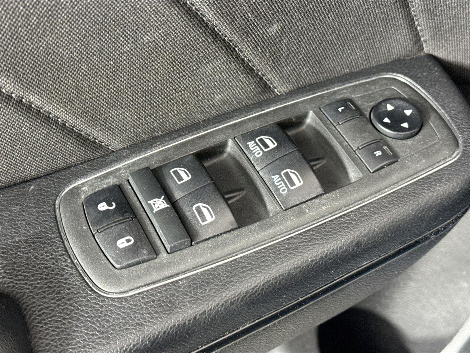Used 2021 Frostbite Dodge SXT image 23