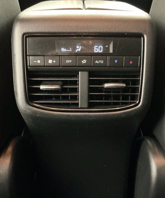 Used 2018 White Mazda Touring image 22