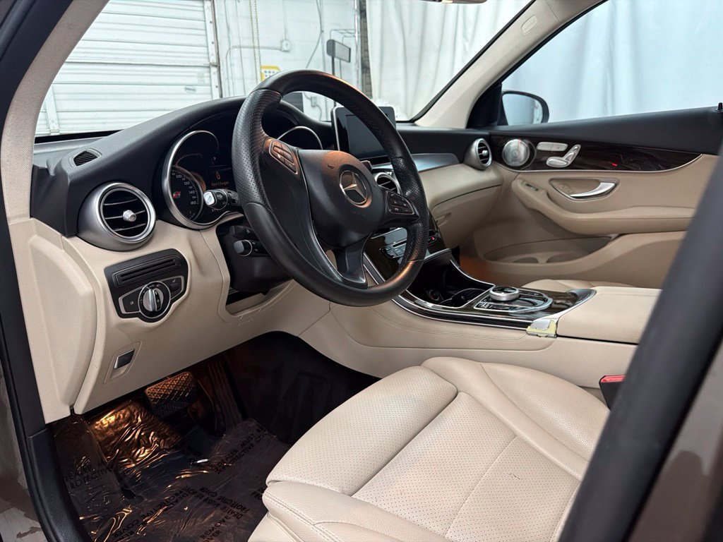 Used 2017 Brown Mercedes-Benz GLC 300 image 11