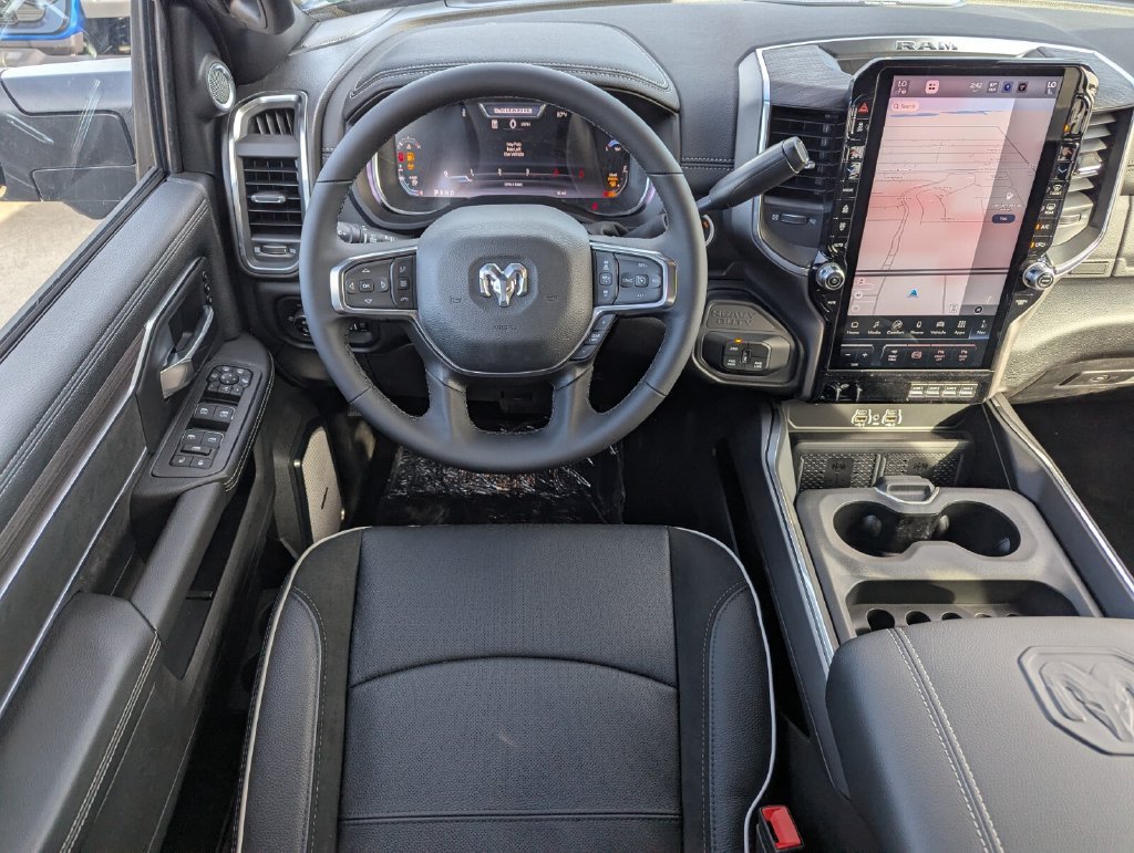 2026 RAM 3500 Laramie - Photo 11