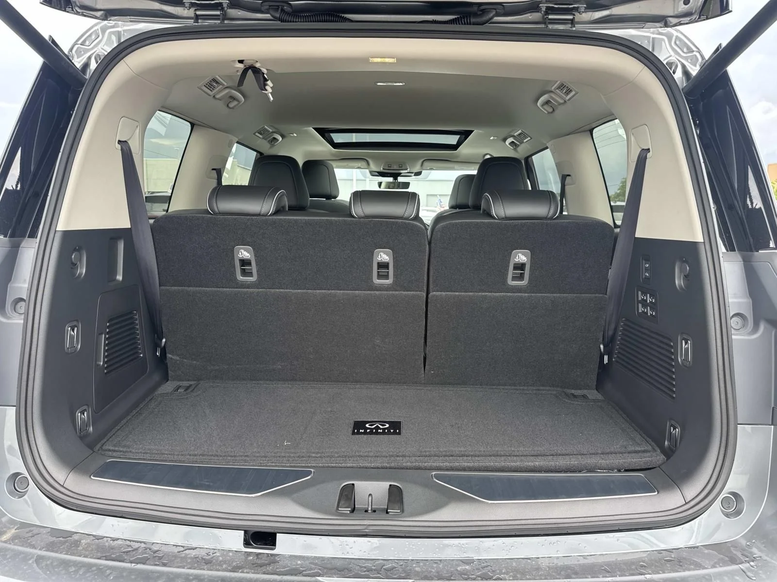 2026 INFINITI QX80 Luxe - Photo 7