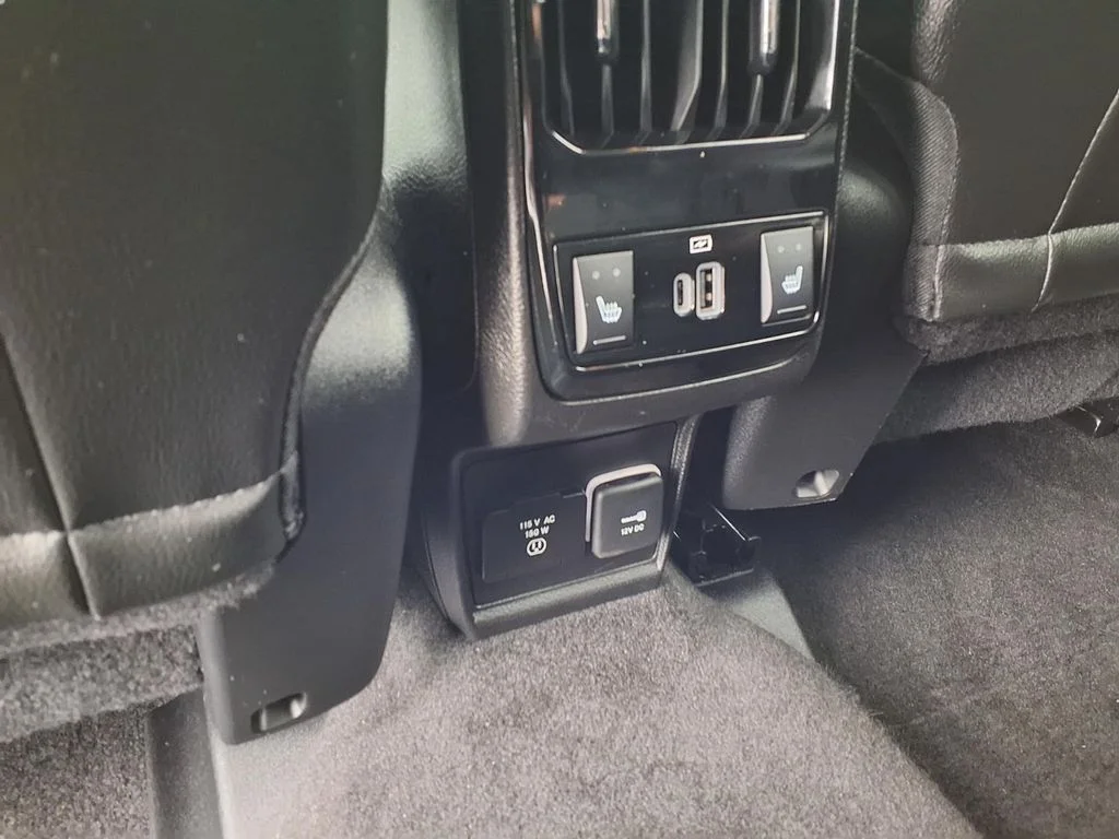 Used 2022 Black Jeep Trailhawk image 23