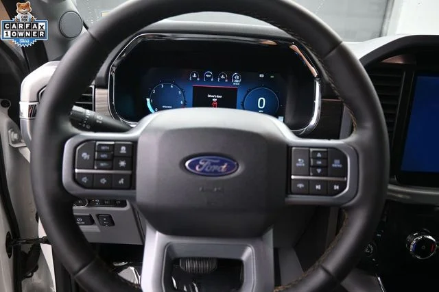 Used 2025 White Ford Lariat image 29