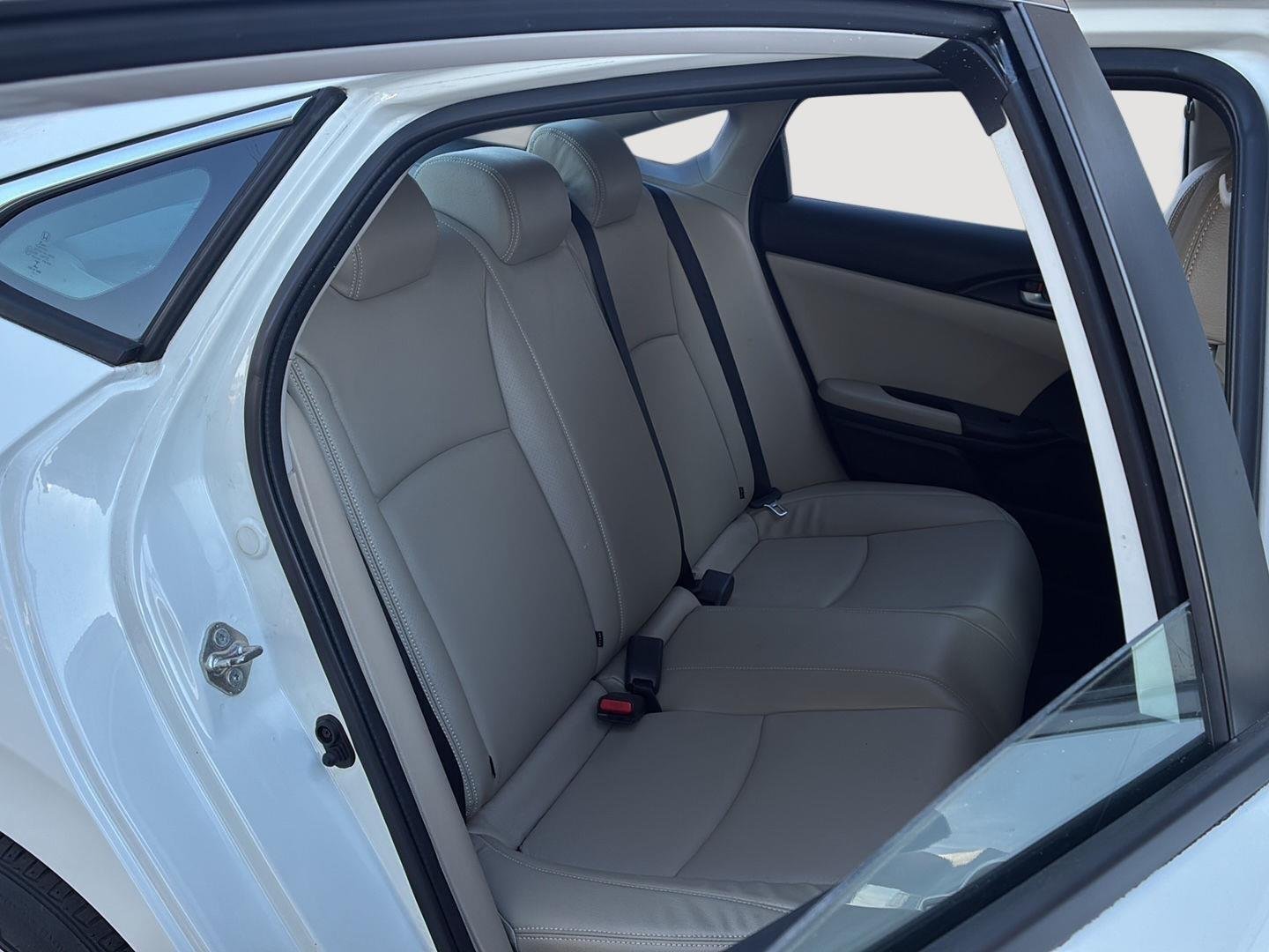 Used 2018 Taffeta White Honda LX image 11
