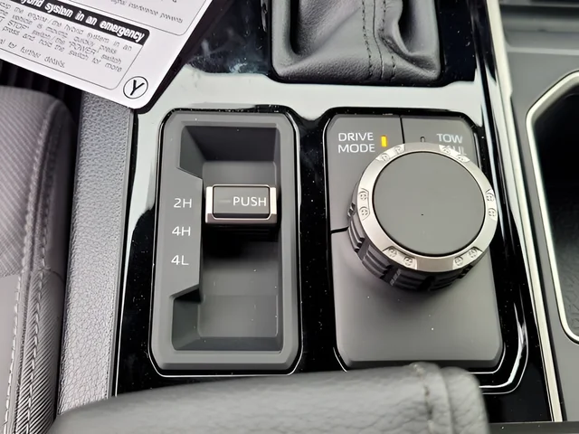 2025 Toyota Tundra SR5 - Photo 37