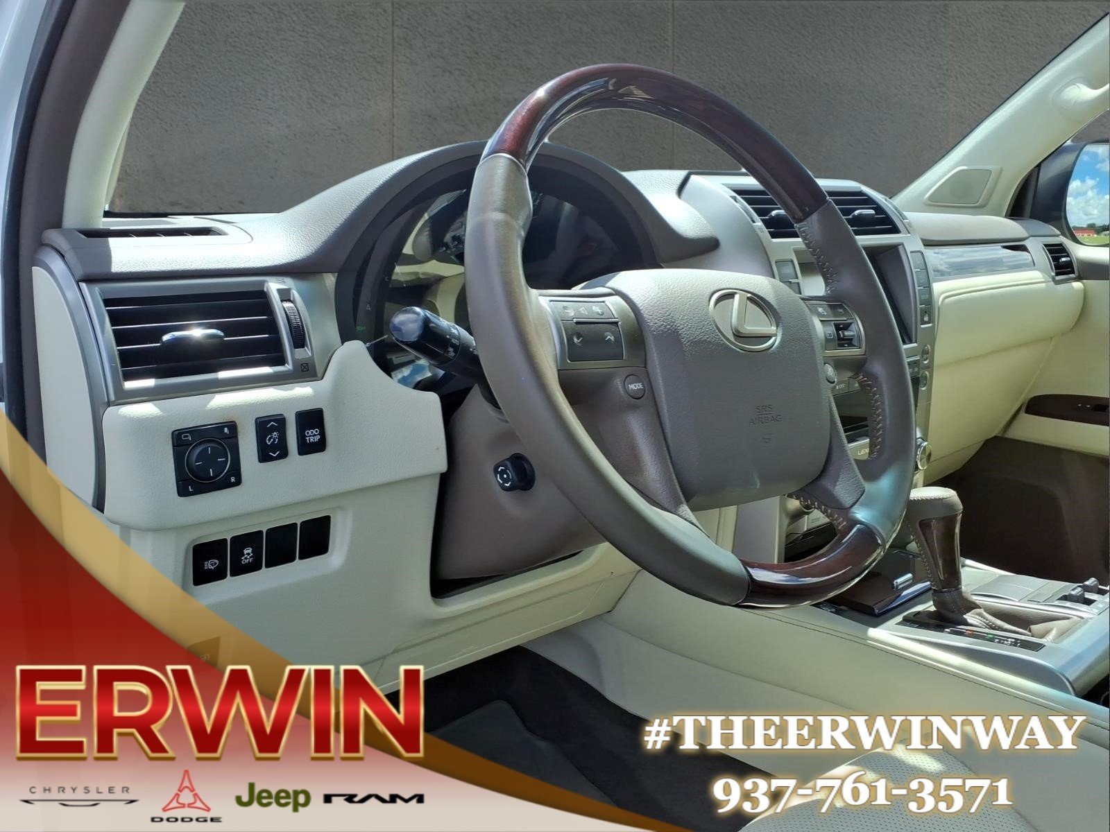 Used 2018 Starfire Pearl Lexus Base image 14