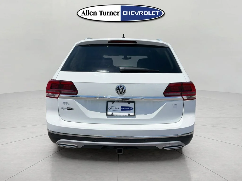 Used 2019 Pure White Volkswagen SEL image 5
