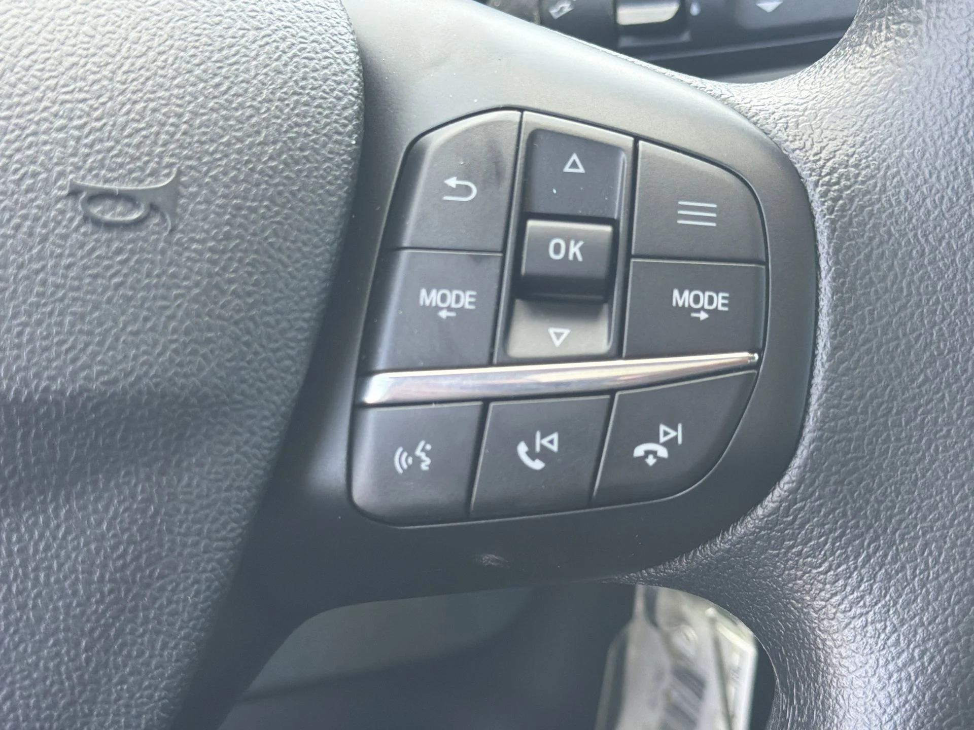 New 2026 Carbonized Gray Metallic Ford XL image 11