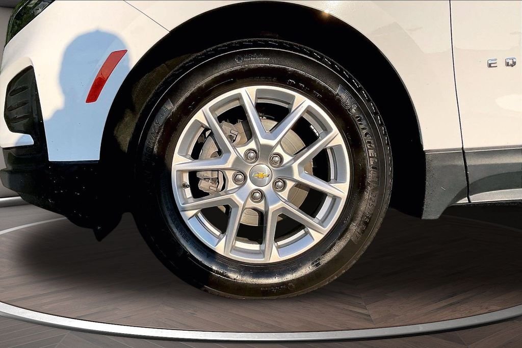 Used 2022 White Chevrolet LS image 37