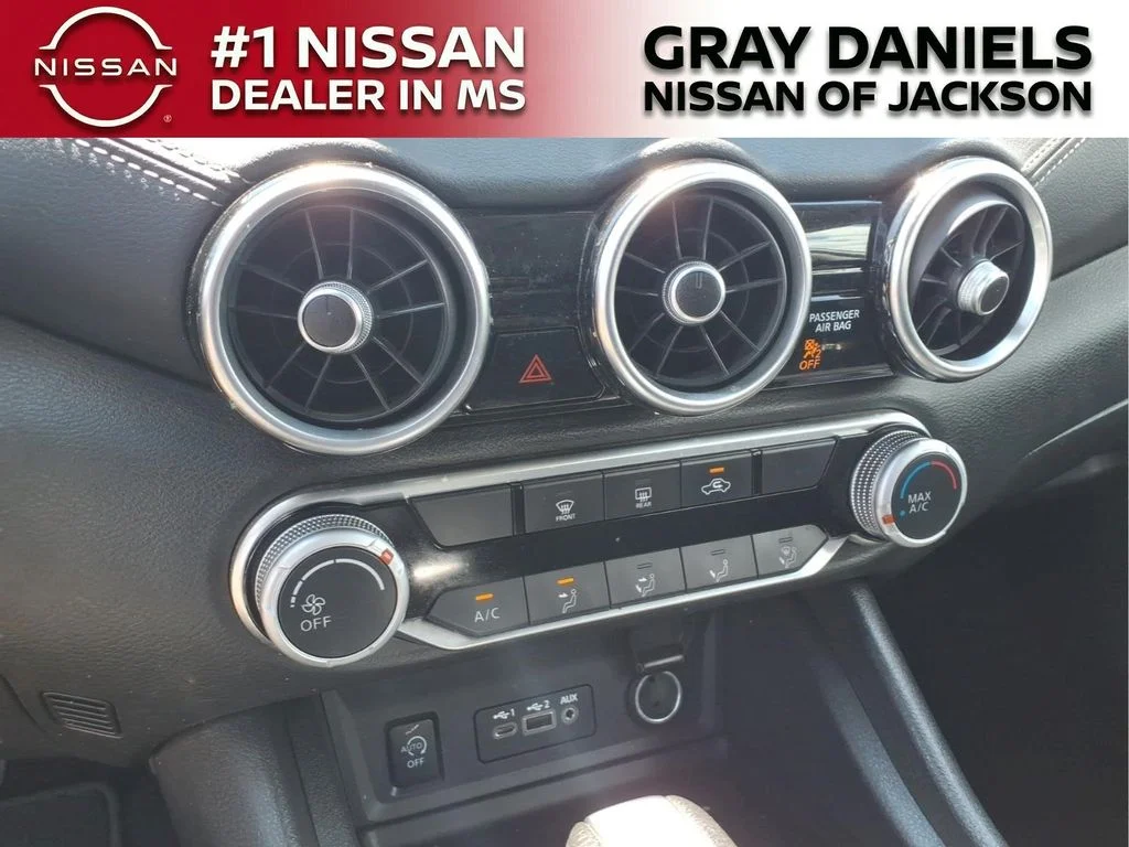 Used 2024 White Nissan SV image 17