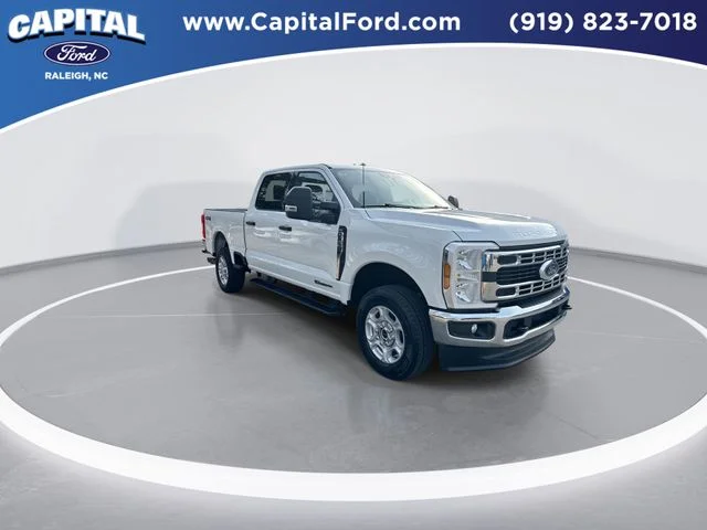 Used 2025 White Ford XLT image 2