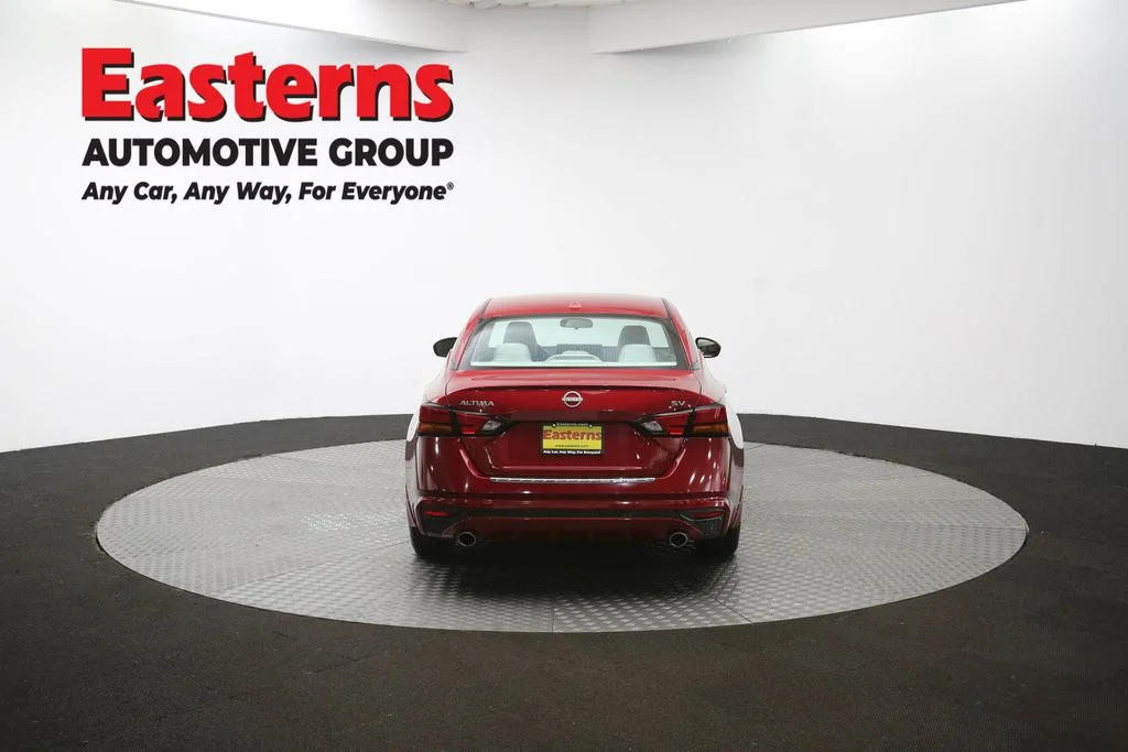 Used 2023 Red Nissan 2.5 SV image 36
