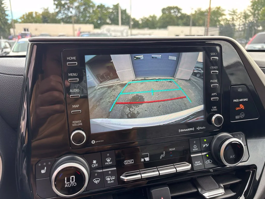 Used 2022 Beige Toyota Bronze Edition image 18
