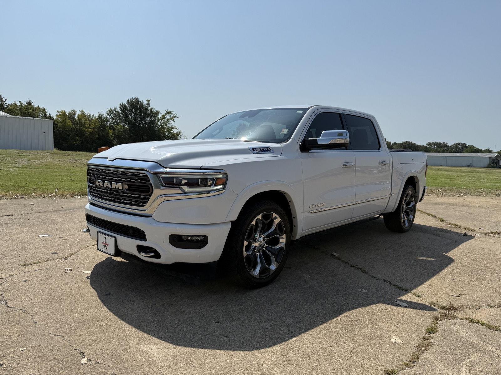 Used 2021 Ivory White Tri-Coat Pearlcoat Ram Limited image 3