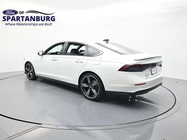 Used 2024 Platinum White Pearl Honda Sport image 4