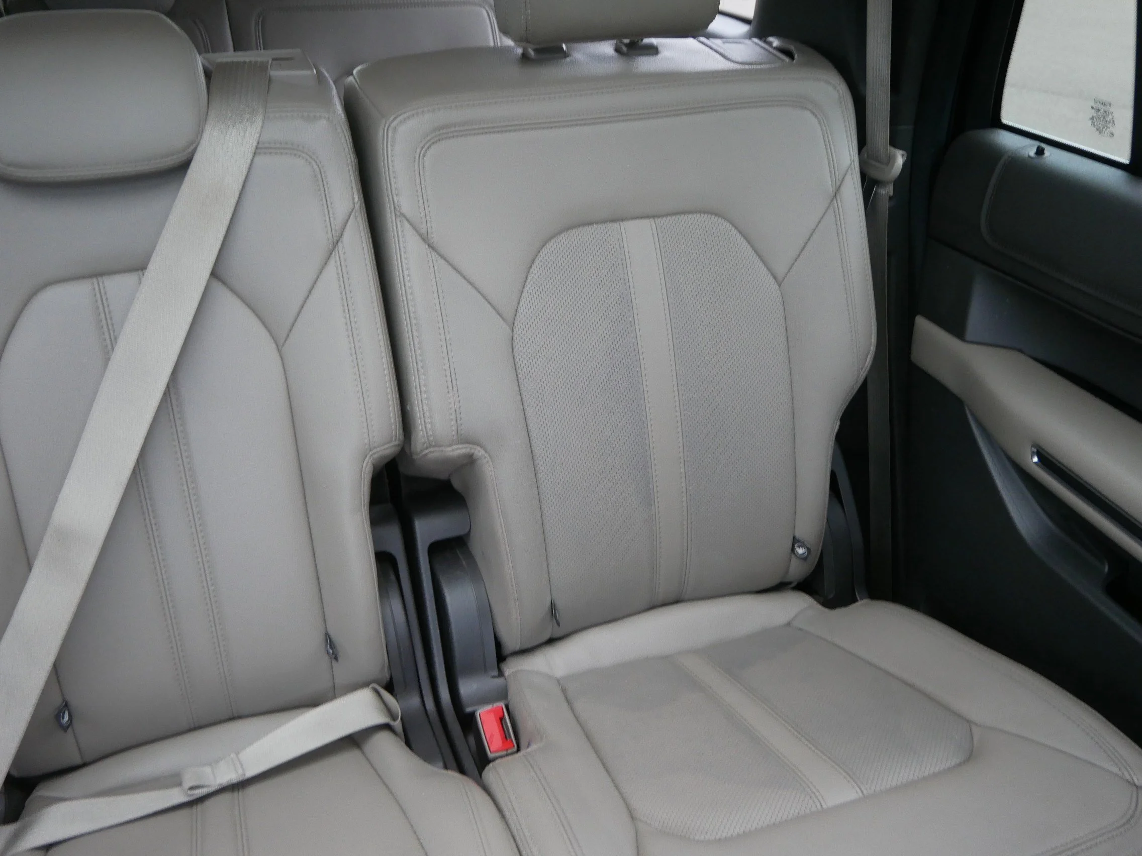 Used 2020 Agate Black Ford Limited image 14