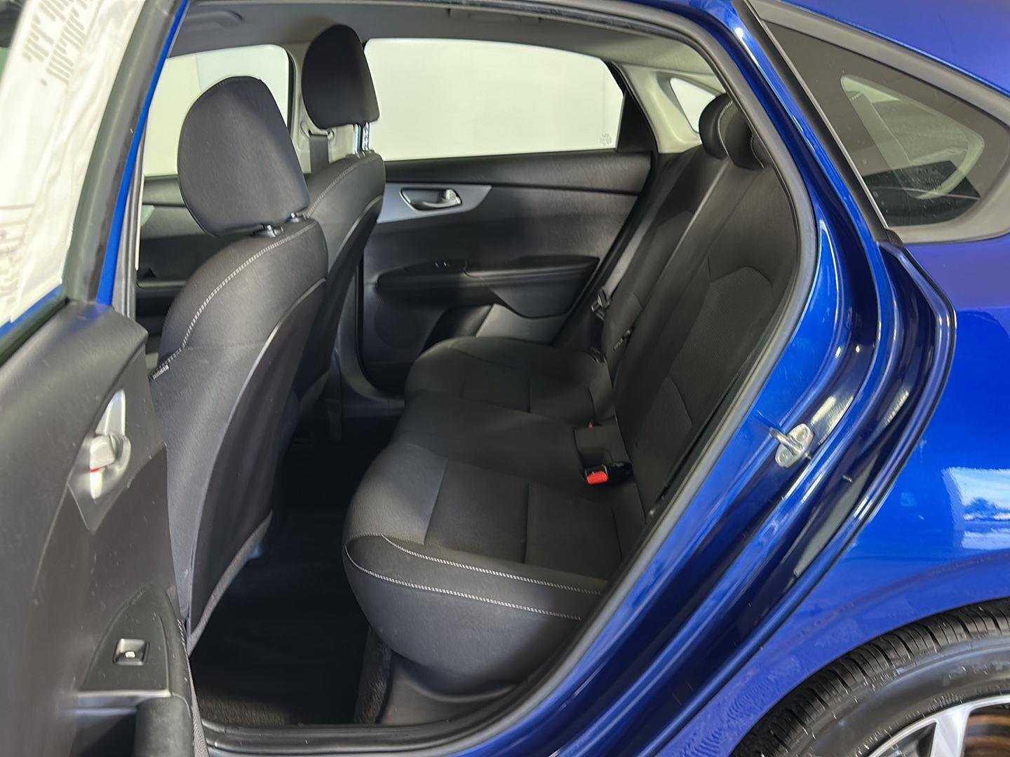 Used 2021 Deep Sea Blue Kia LXS image 20
