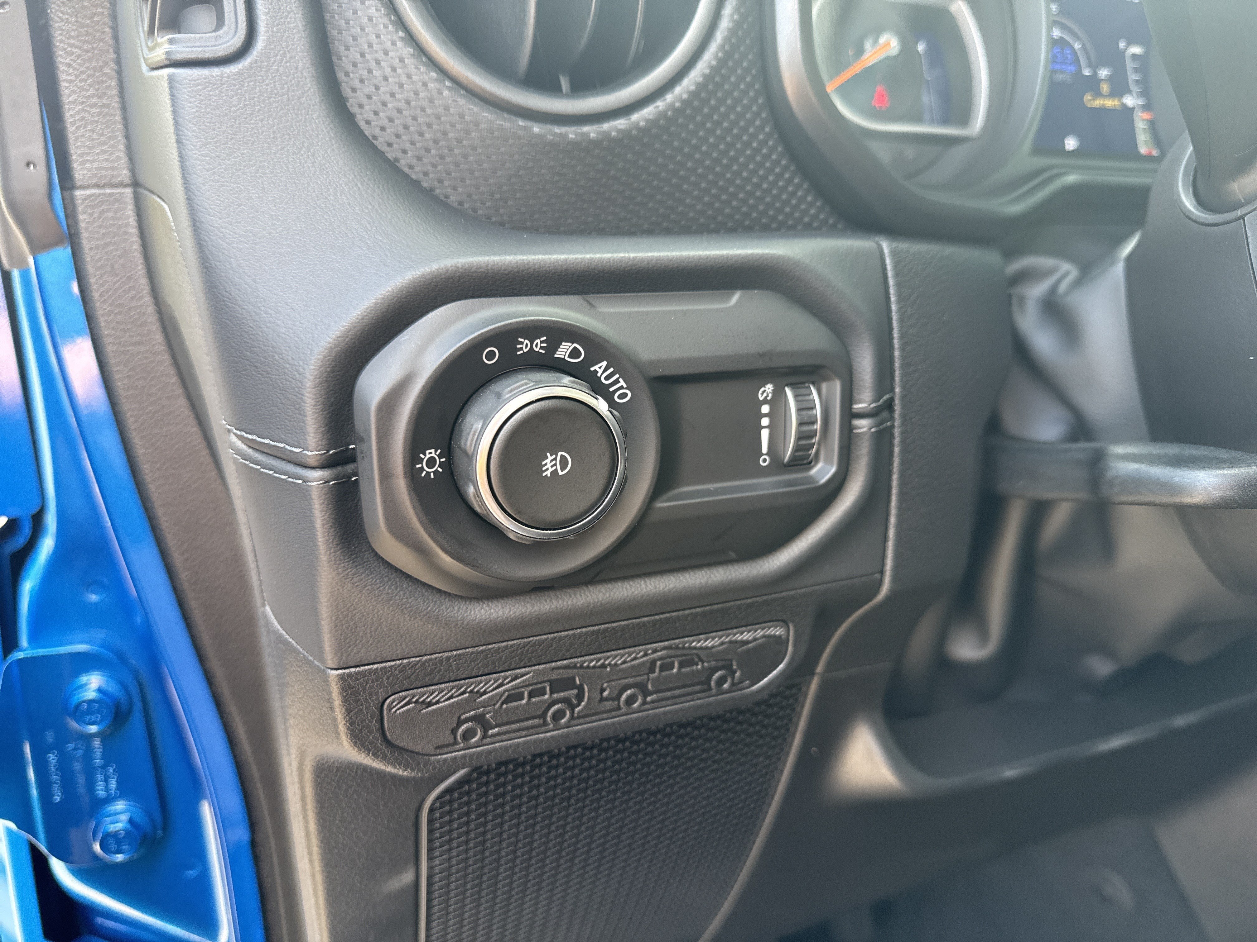 New 2026 Hydro Blue Pearlcoat Jeep Rubicon X image 27