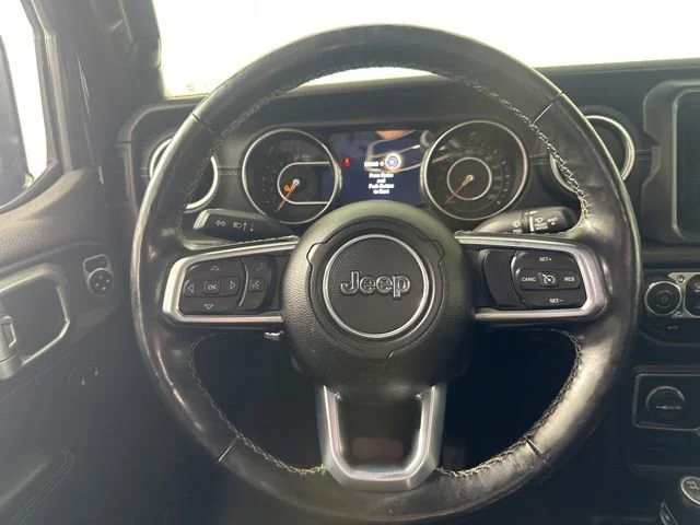 Used 2020 Black Jeep Overland image 9