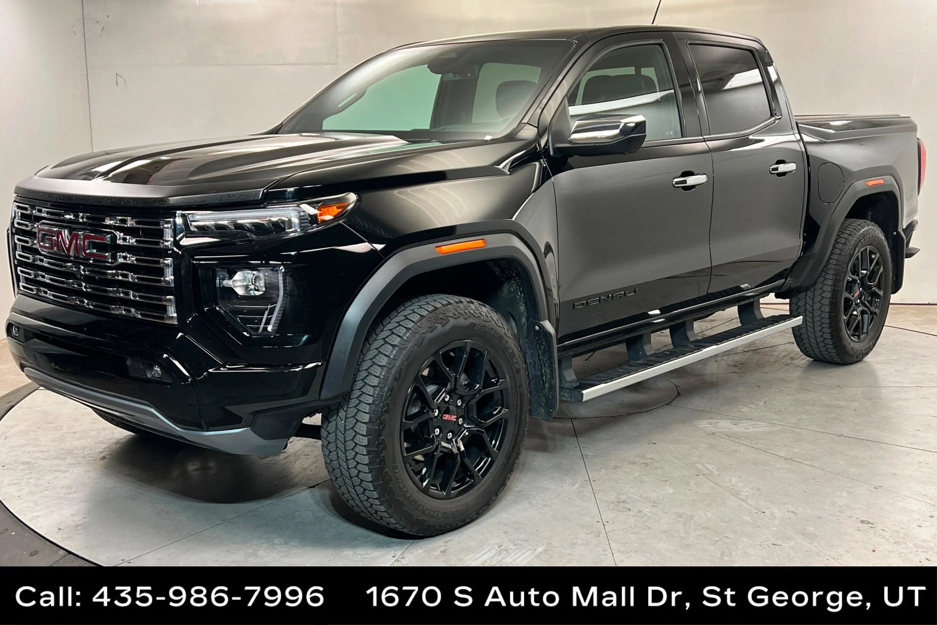 2024 GMC Canyon 4WD Denali Crew Cab Short Box's photo