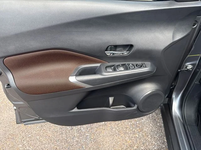 Used 2024 Gray Nissan SR image 11
