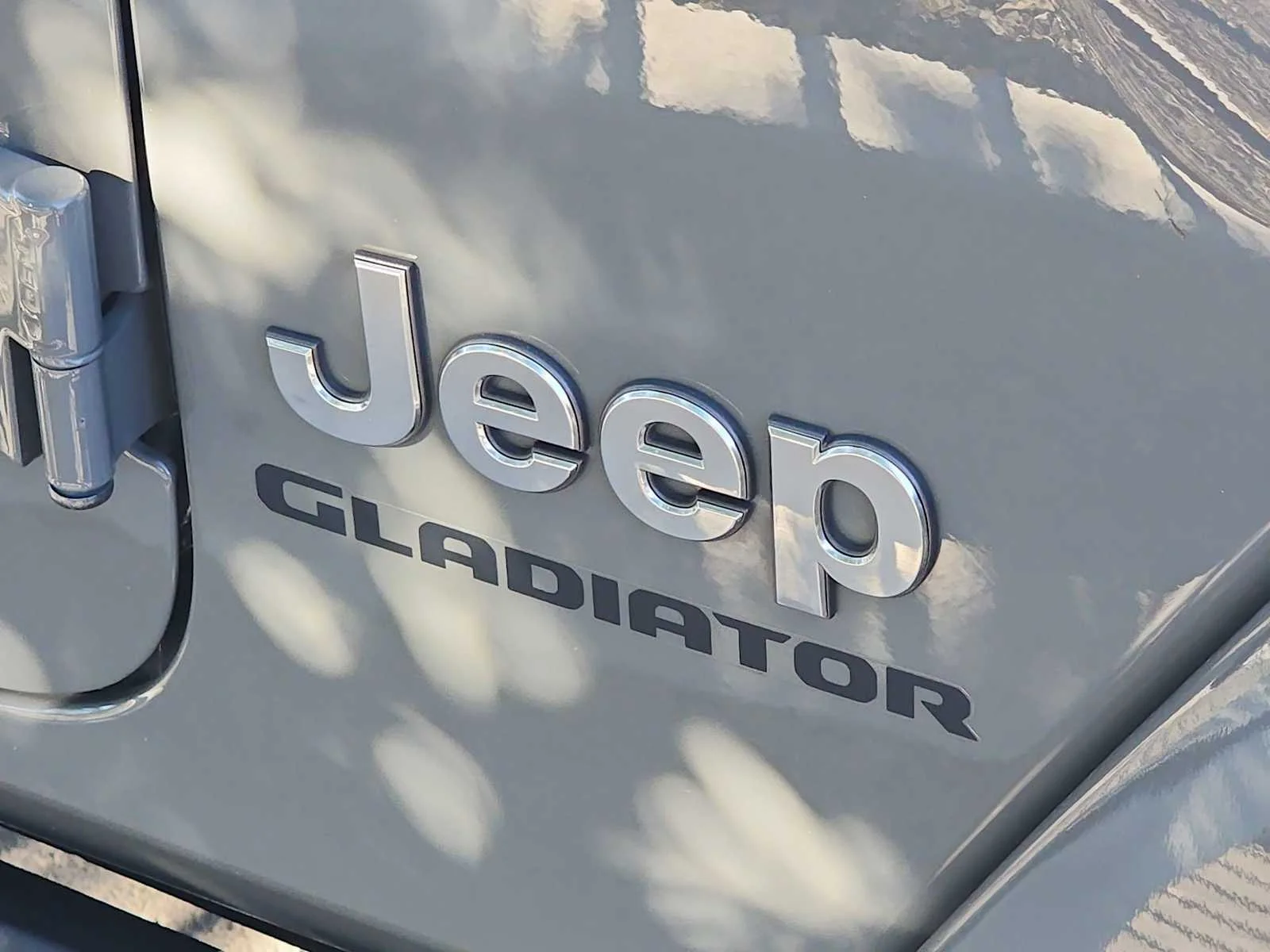 Used 2021 Sting-Gray Clearcoat Jeep Overland image 22