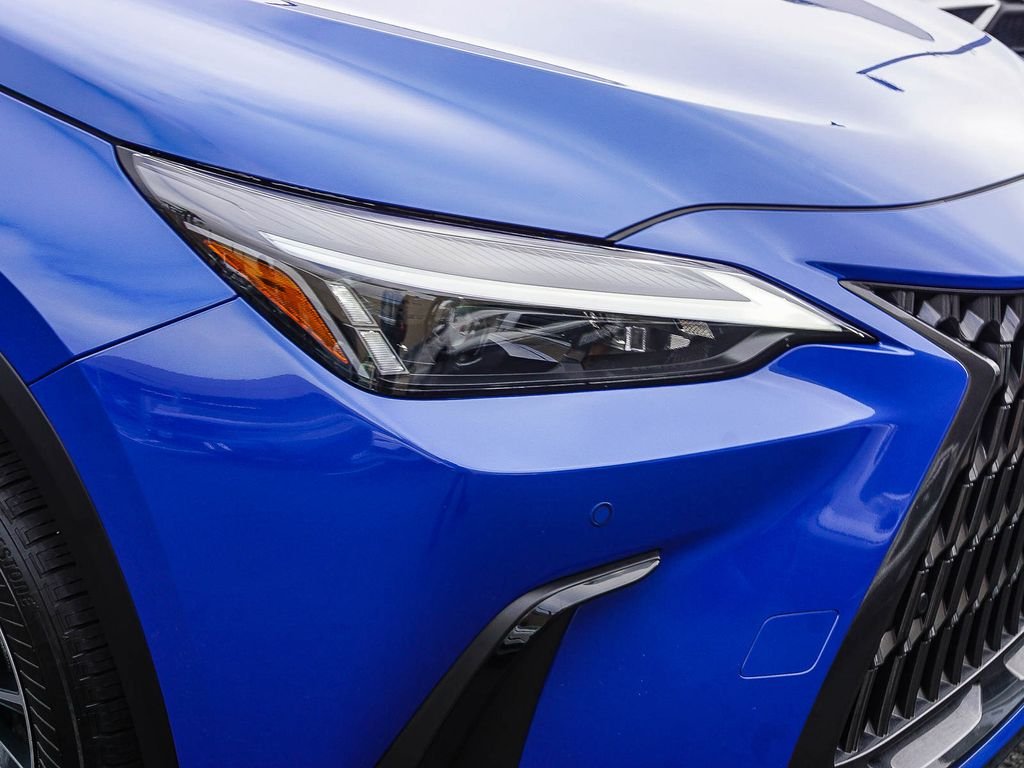Used 2025  Lexus 350 Premium image 10
