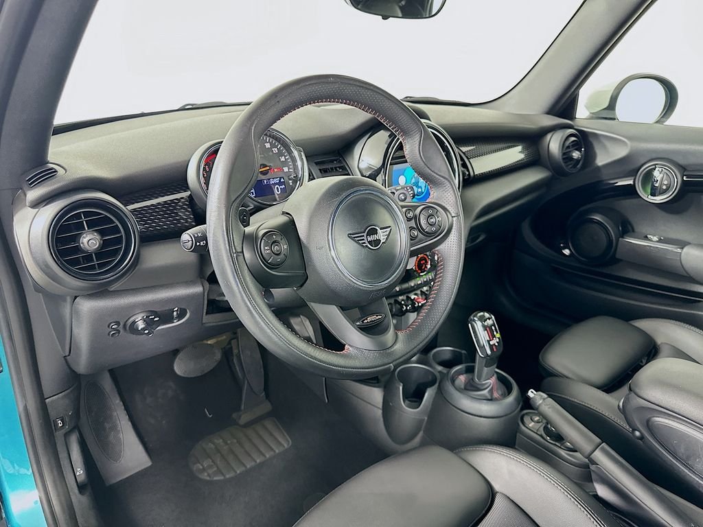 Used 2020 Blue MINI Signature image 9