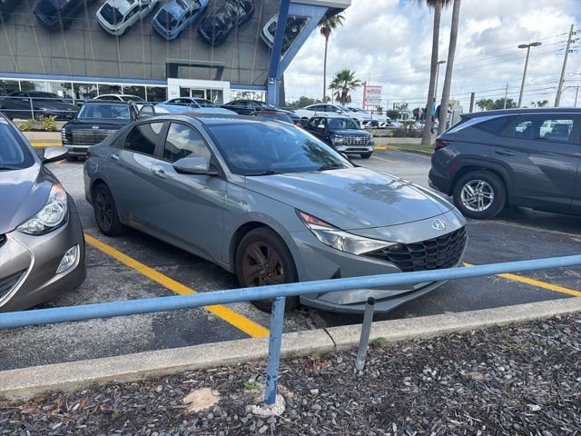 2021 Hyundai Elantra 2.0 SEL IVT's photo