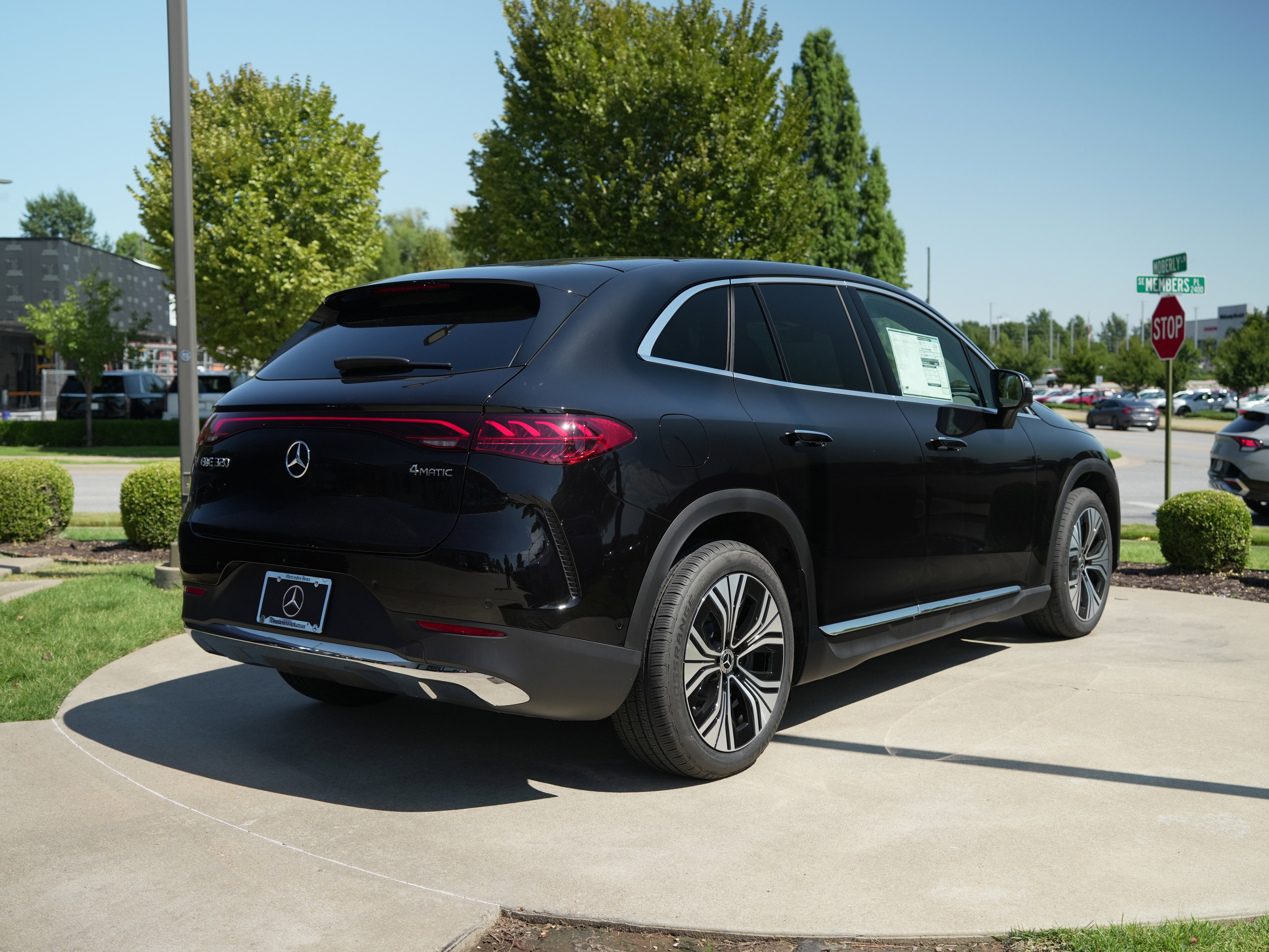 2026 Mercedes-Benz EQE SUV Base - Photo 8