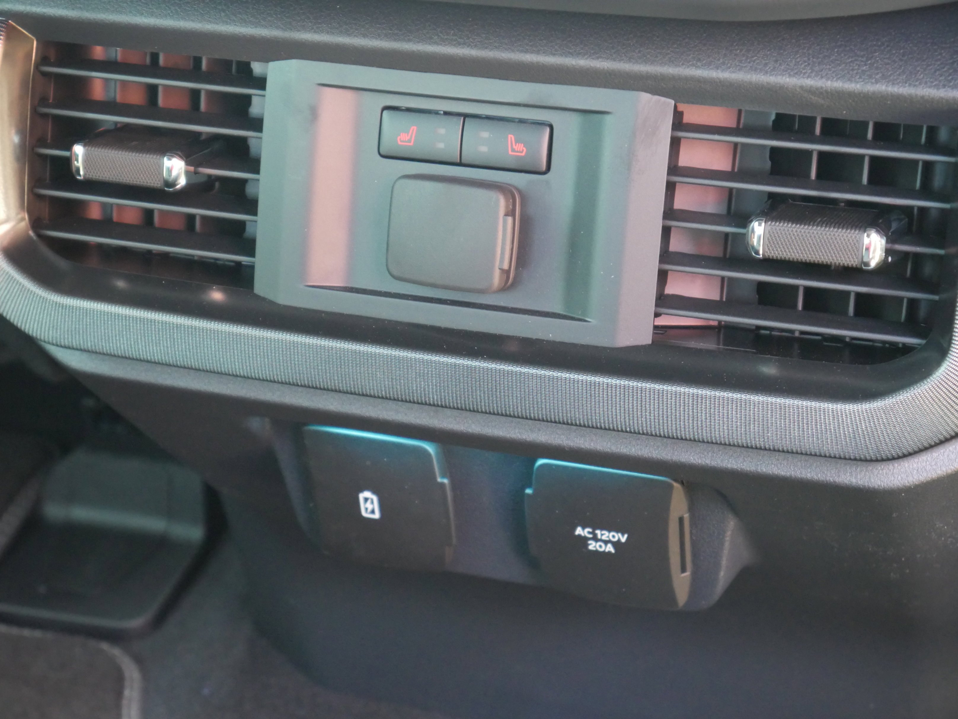 2026 Ford F-150 Platinum - Photo 36