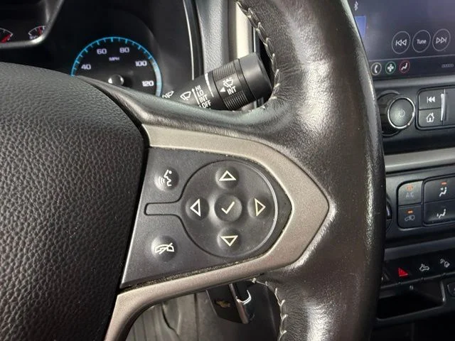 Used 2019 White Chevrolet Z71 image 33