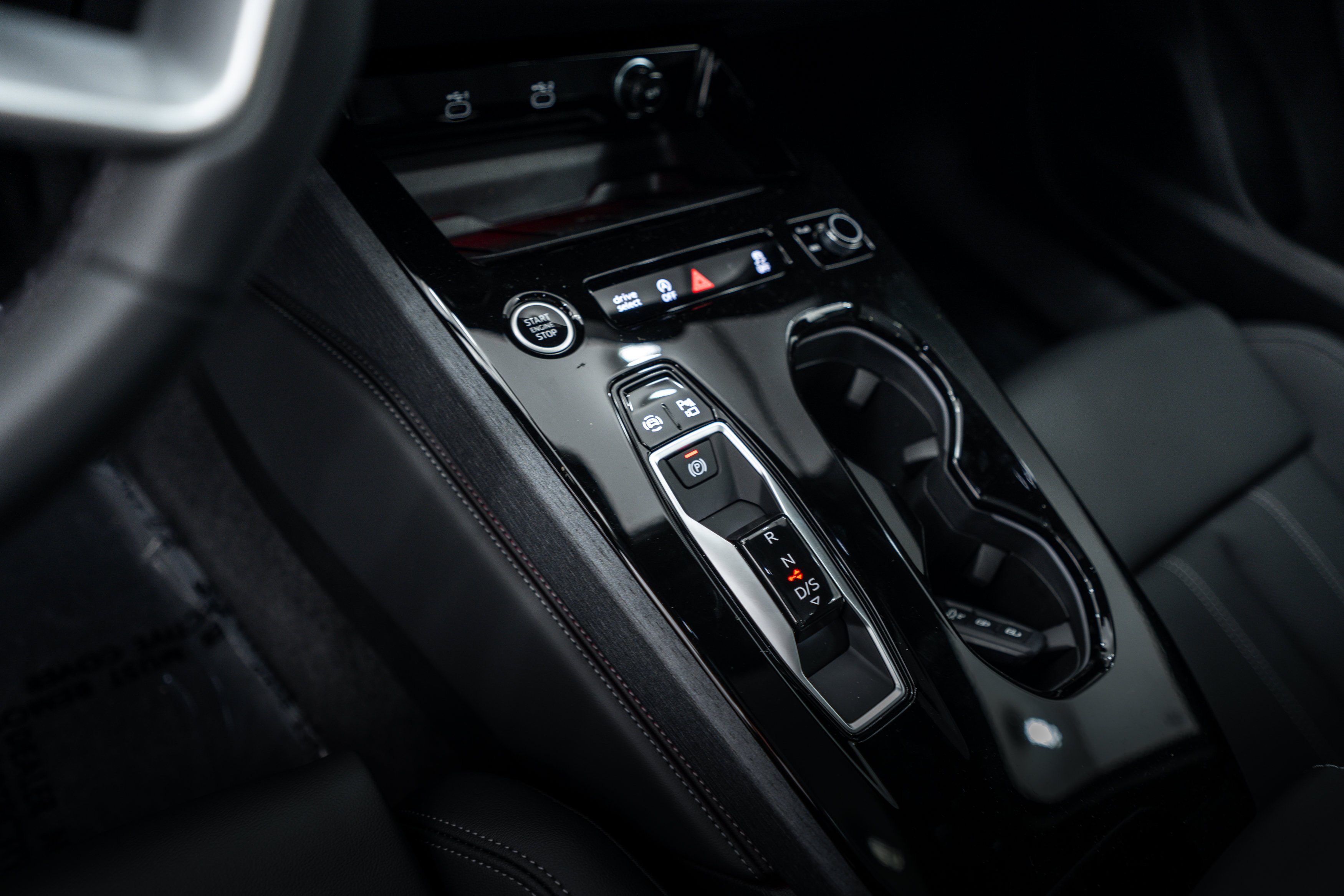 New 2026 Daytona Gray Audi Premium Plus image 11