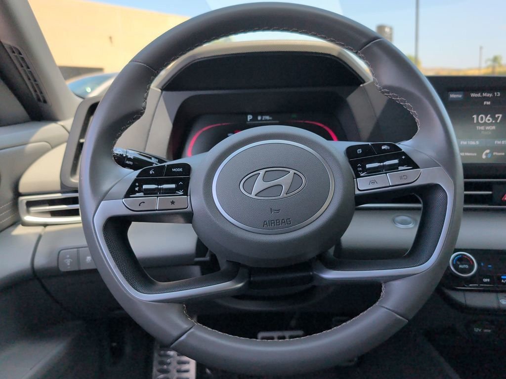 2025 Hyundai Elantra SEL - Photo 19