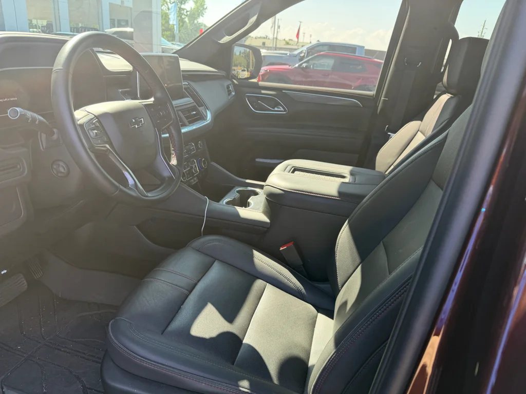 Used 2023 Auburn Metallic Chevrolet RST image 10