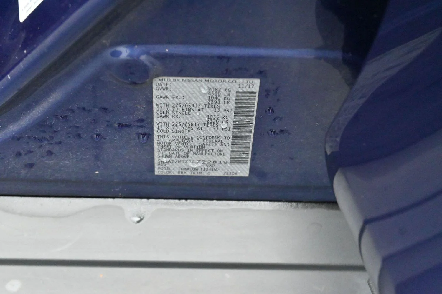 Used 2018 Caspian Blue Nissan SV image 38