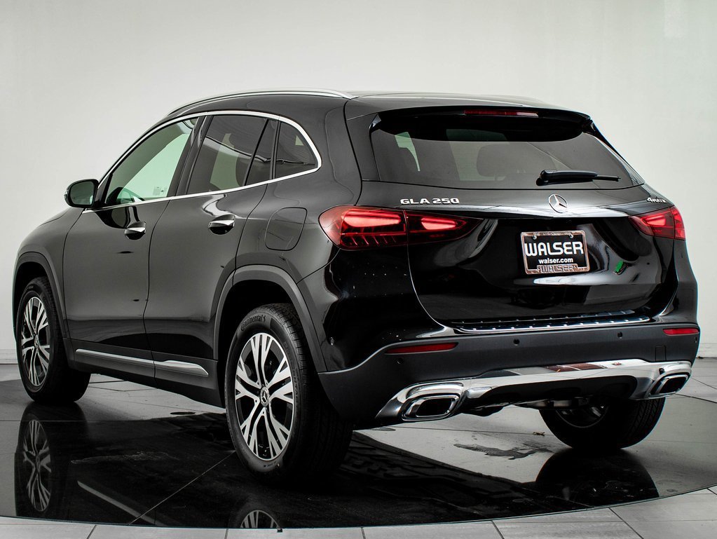 Used 2026 Night Black Mercedes-Benz GLA 250 image 6