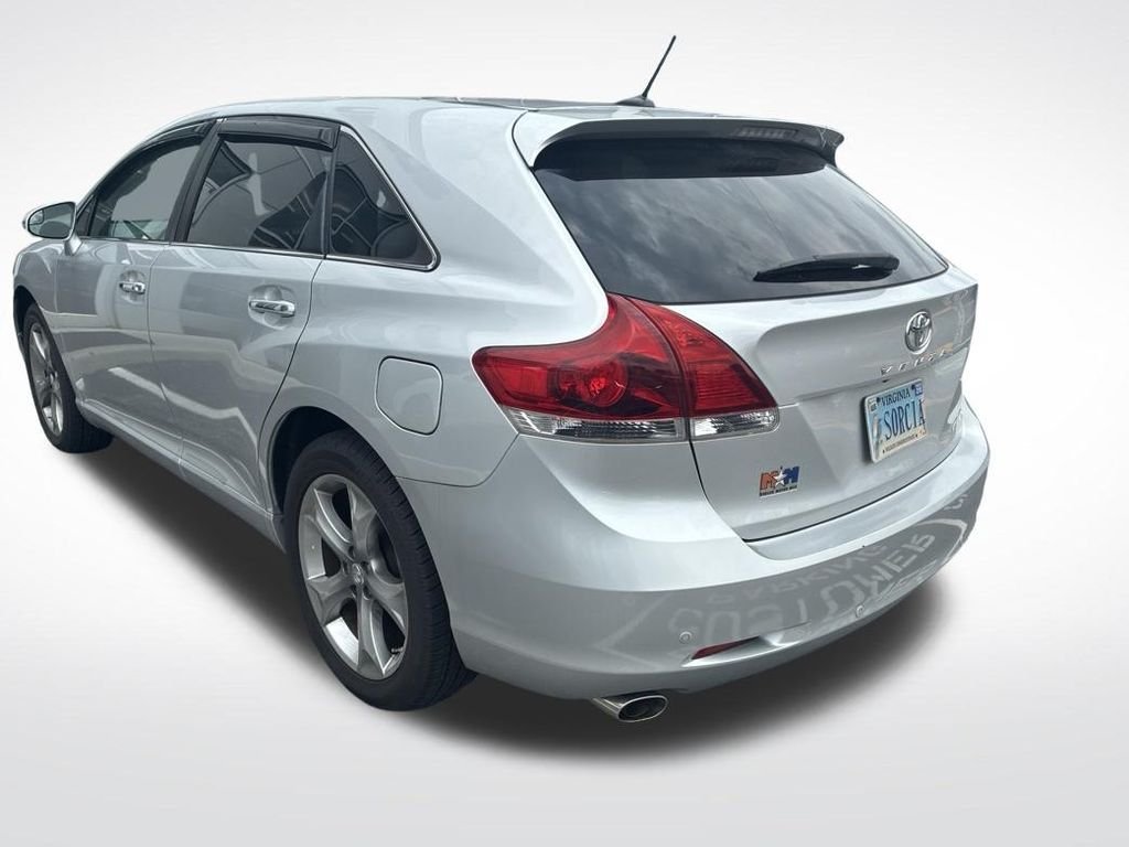 Used 2014 Silver Toyota Limited image 2