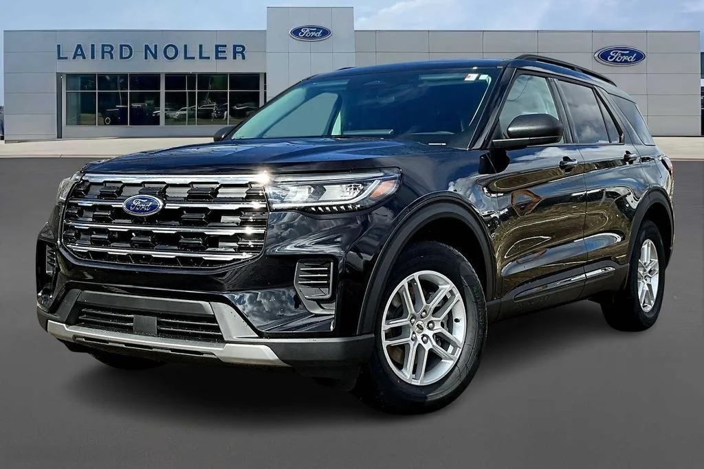 2026 Ford Explorer Active 4WD's photo