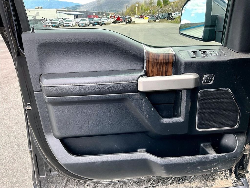 Used 2019 Agate Black Metallic Ford Lariat image 9