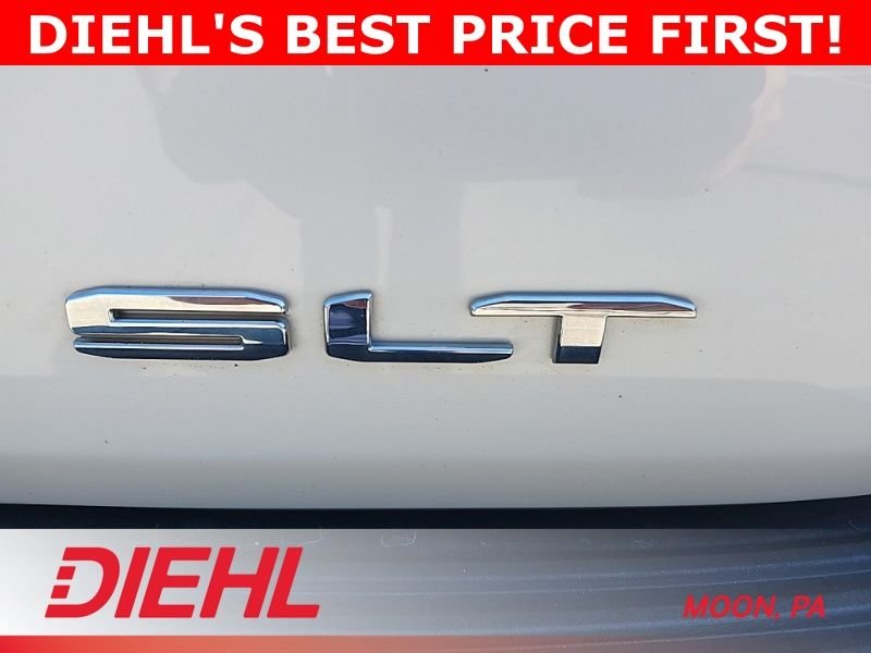 Used 2022 White GMC SLT image 7