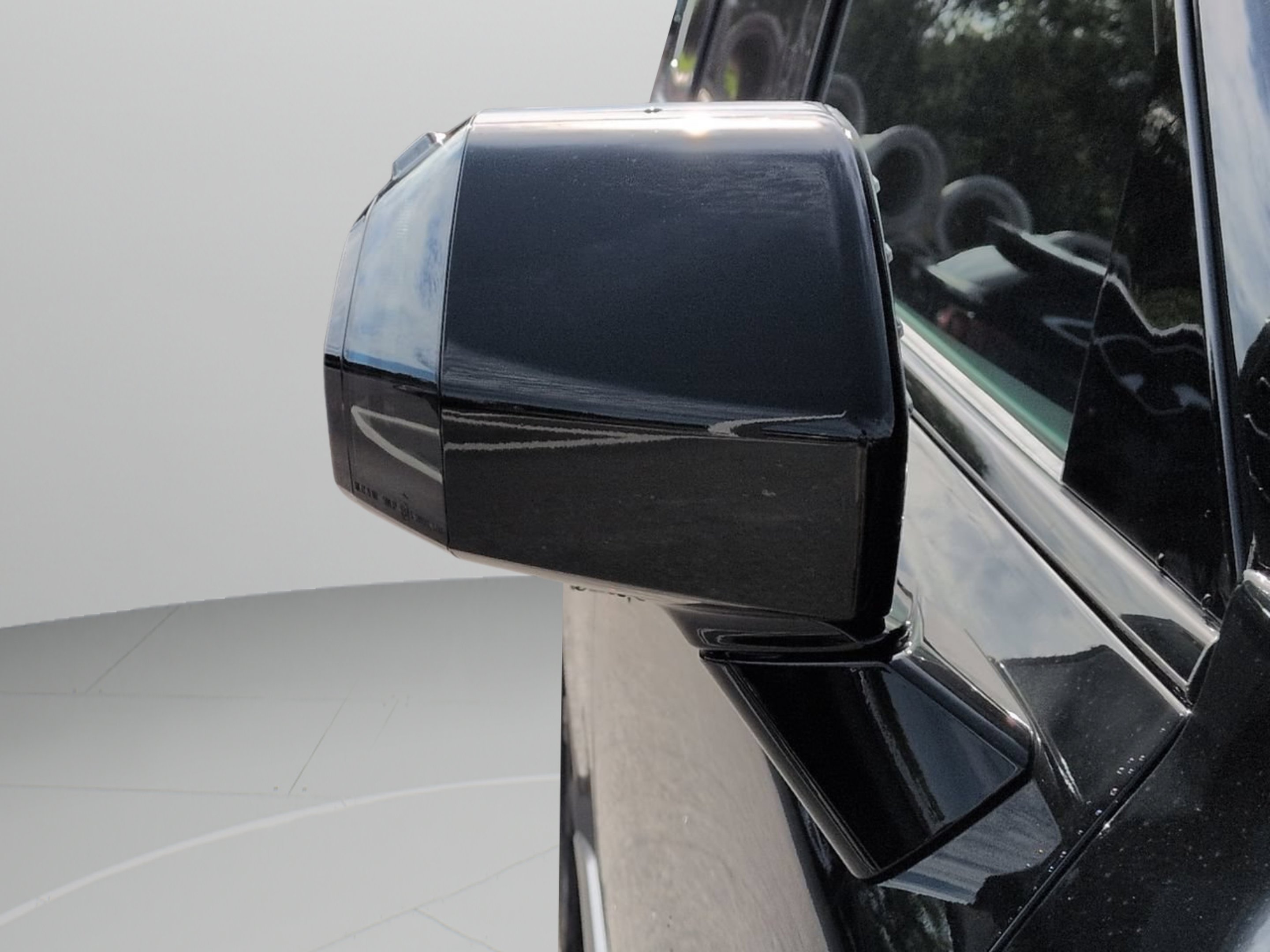New 2027 Ebony Black Kia S image 35