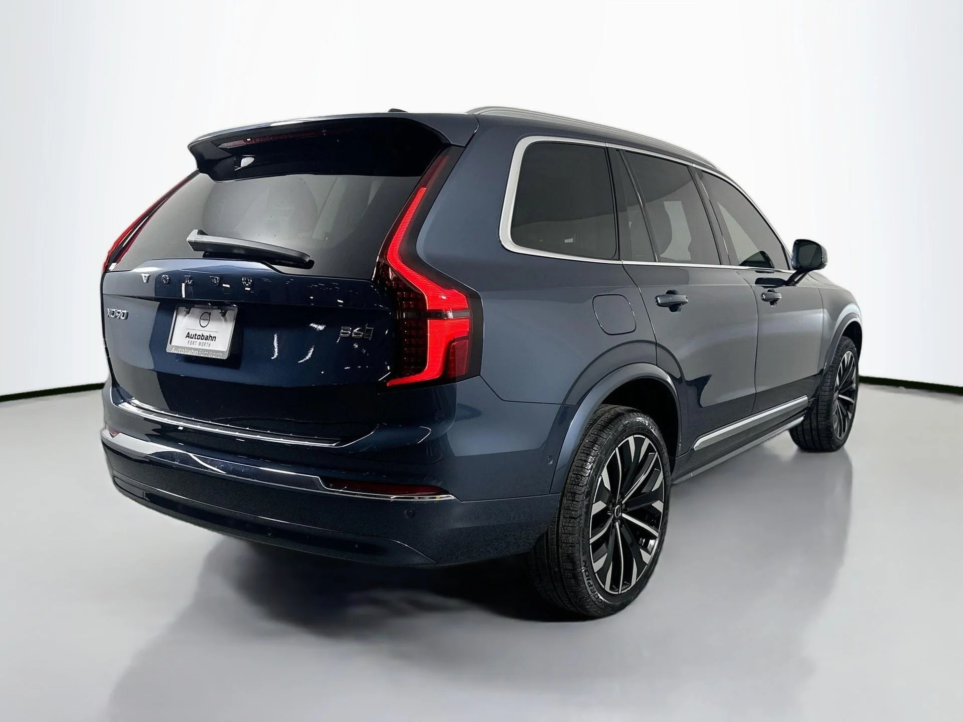 New 2026 Denim Blue Volvo Ultra image 6