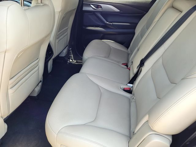 Used 2022 Blue Mazda Touring image 12
