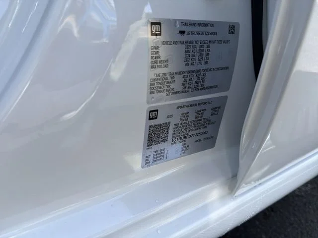 New 2026 Summit White GMC SLE image 36