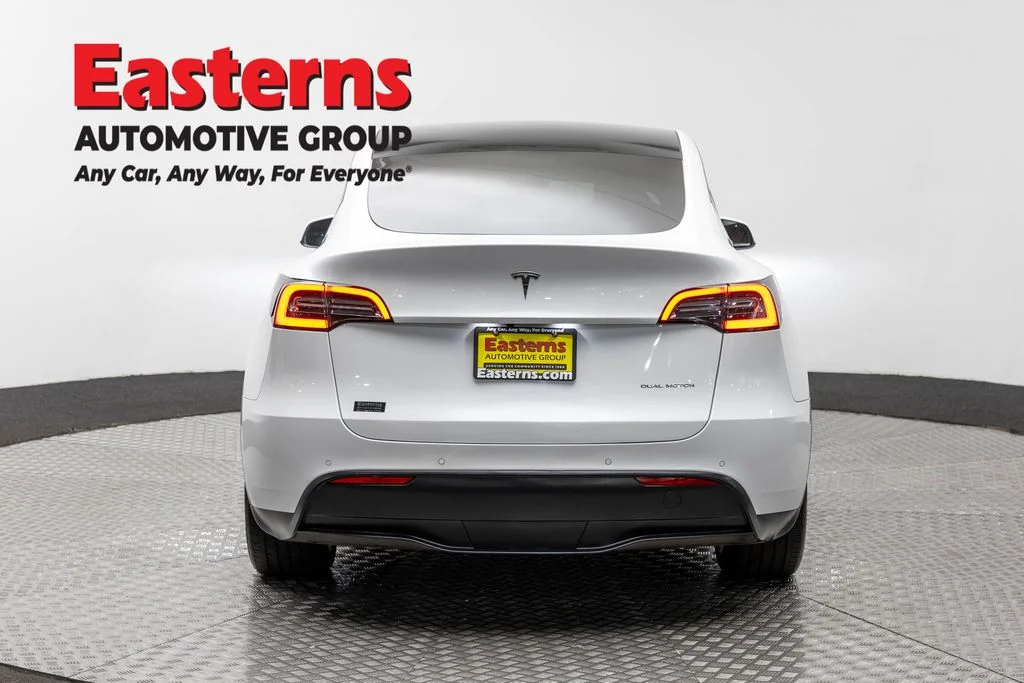 Used 2021 White Tesla Long Range image 6