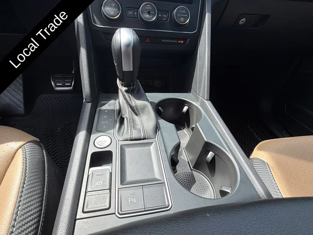 Used 2021 Pure White Volkswagen 3.6L V6 SE w/Technology R-Line image 25